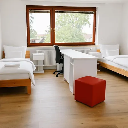 Gemeinschaftsunterkunft Doppelzimmer Für Max 8p I 2 Bäder I Küche I Einzeln Oder Komplett Buchbar Apartamento Heidenheim an der Brenz